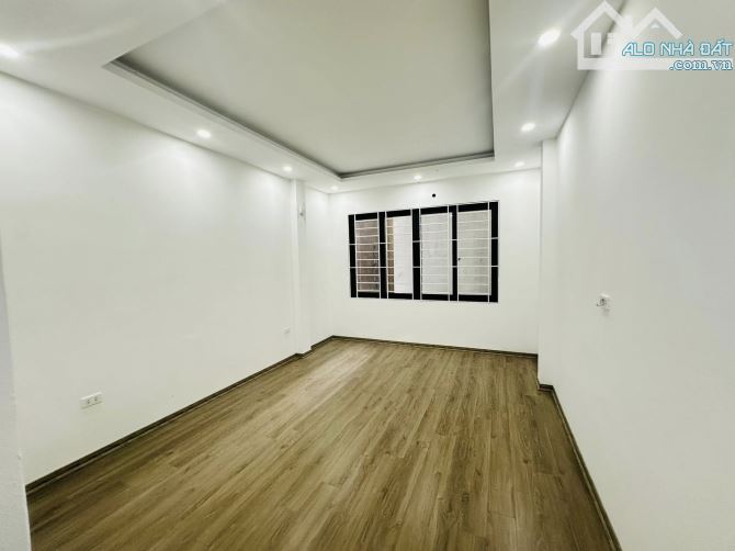 8,95 TỶ-39M2-5 TẦNG MỚI-HỒNG MAI-BẠCH MAI-THANH NHÀN