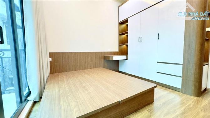 VÀI BƯỚC RA NGÃ TƯ SỞ-KHƯƠNG ĐÌNH NGÕ NÔNG