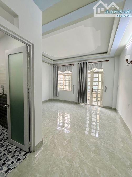 🏡 Chỉ 6 tỷ nhỉnh. Nhà 5 tầng đẹp lung linh. 4.8x14m rộng rãi. Hẻm 8m đường Nguyễn Ảnh Thủ - 8