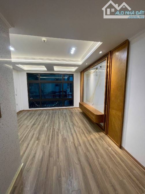 NHÀ ĐẸP TT THANH XUÂN-KHƯƠNG ĐÌNH CÁCH OTO 30M