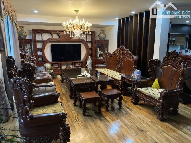 CẦN BÁN NHÀ BIỆT THỰ PHÁP VÂN – TỨ HIỆP, 4 TẦNG, VỊ TRÍ ĐẮC ĐỊA, 370 M2, 68 TỶ