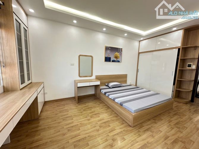 CHÍNH CHỦ BÁN CH CHUNG CƯ 131M TÒA 34T HOÀNG ĐẠO THÚY, 3PN + 2WC, FULL NỘI THẤT, 12.5 TỶ