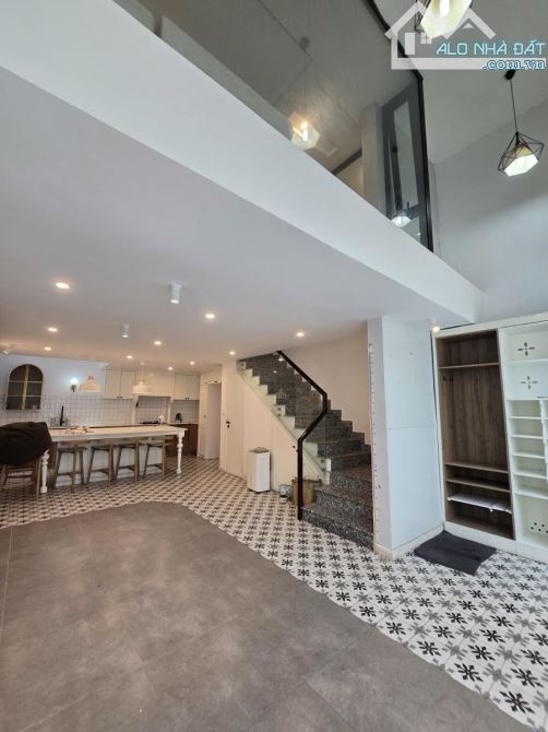 Hiếm! Bán Nhà Âu Cơ Tây Hồ- Gần Phố- Ngõ Thông-Ô tô Đỗ Cửa-55M2 - 5 Tầng-Mt 5.3m - 18.5 Tỷ