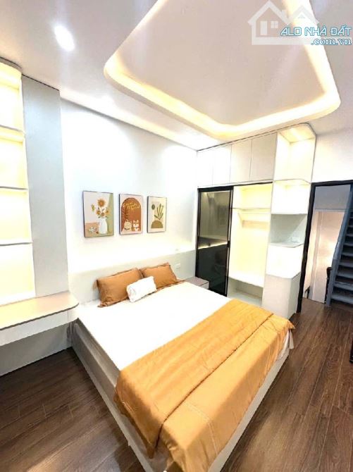 9.x tỷ 27m nhà 5 tầng 3 ngủ vừa ở vừa KD ngõ ô tô Quan Nhân, Vũ Trọng Phụng(Có TL)