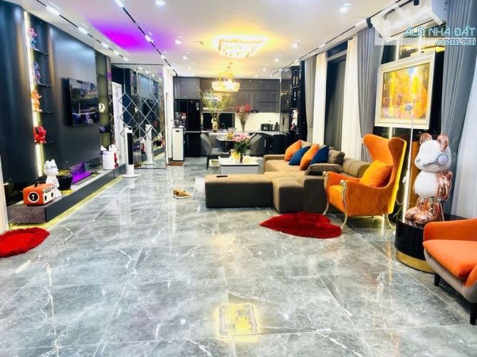 Bán nhà Minh Khai – Hai Bà Trưng | 50m² – 5 tầng – cách phố 20m – có sân để xe – 9 tỷ