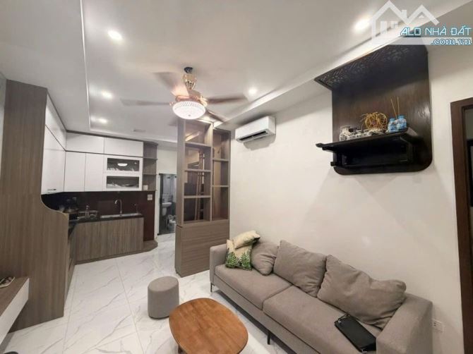 Bán chung cư N02 số 84 Chùa Láng diện tích 52m 2 ngủ 2 vệ sinh sát ĐH Ngoại Thương, Luật