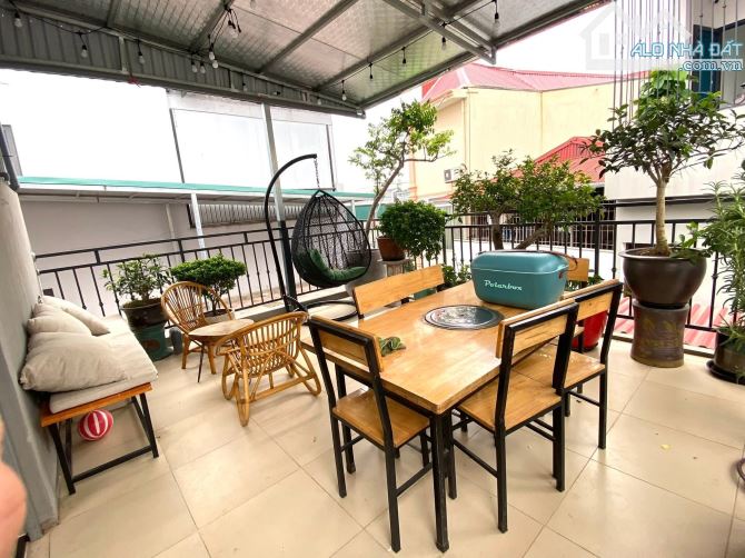 6 tầng thang máy plô Đầm Trấu, oto qua vào nhà, 48m2 x mtiền 4.8m thông sàn. Giá 15.9 tỷ