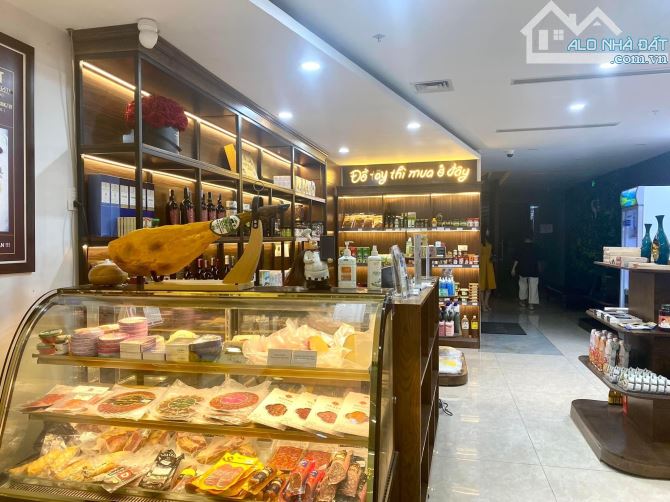 MẶT PHỐ TRIỆU VIỆT VƯƠNG, GẦN VINCOM, VỈ HÈ RỘNG, KINH DOANH TỐT 35m2 x 5 Tầng Mt4m 28 tỷ