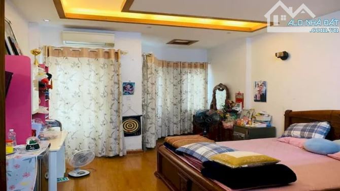 BÁN NHÀ MỚI PHỐ TRỊNH CÔNG SƠN, NGÕ Ô TÔ THÔNG HỒ TÂY, 42M2, 14,8 TỶ