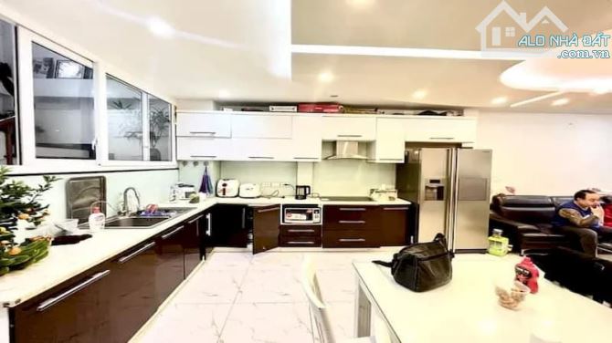 BÁN NHÀ PHỐ PHÚ XÁ NGÕ Ô TÔ THẲNG TẮP, NHÀ MỚI HIỆN ĐẠI, 42M2,11,5 TỶ