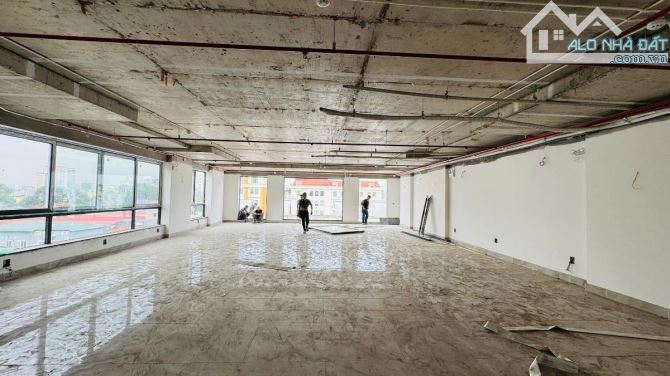 Bán nhà mặt phố Xuân La Tây Hồ sát hồ tây phố lớn víp 2 chiều vỉ hè siêu rộng đầy đủ pccc