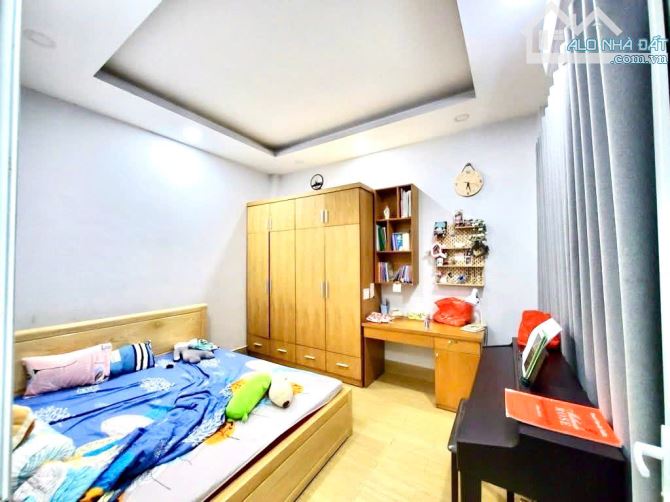 Nhà đẹp ở ngay Phan Xích Long, Phú Nhuận, 4 Tầng, 5Pn, 45m2, gần hẻm xe hơi, chỉ 7.55 Tỷ - 2