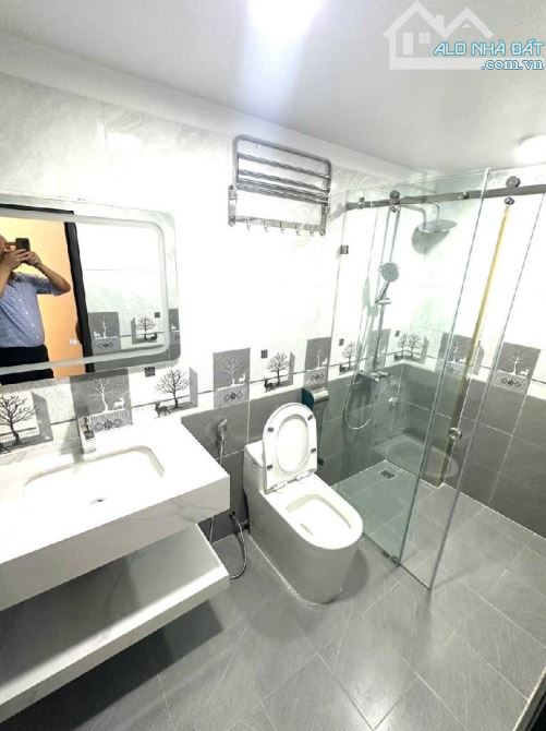 9.x tỷ 27m nhà 5 tầng 3 ngủ vừa ở vừa KD ngõ ô tô Quan Nhân, Vũ Trọng Phụng(Có TL)