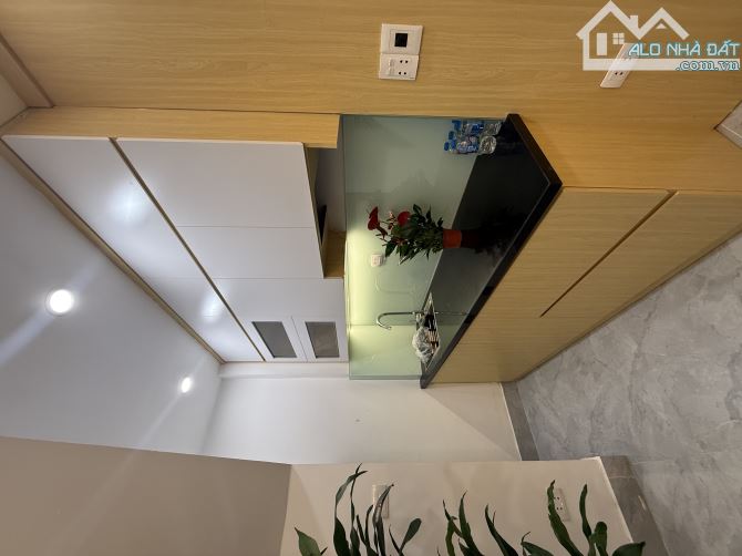 Nhỉnh 7.x tỷ 26m2 nhà 4 tầng 3 ngủ 15m ra Phố Tôn Thất Tùng, ô tô đỗ cách nhà 10m