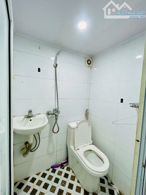 2.X TỶ – TẬP THỂ TẦNG 1 VIỆN E – 2 MẶT NGÕ – HỘ KHẨU NGHĨA ĐÔ, CẦU GIẤY