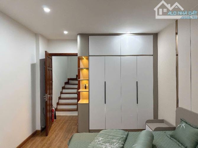 ĐƯỜNG LÁNG Đ Đ 30m2x5tầng NHỈNH 9TỶ CÓ TL