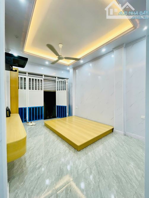 2.X TỶ – TẬP THỂ TẦNG 1 VIỆN E – 2 MẶT NGÕ – HỘ KHẨU NGHĨA ĐÔ, CẦU GIẤY