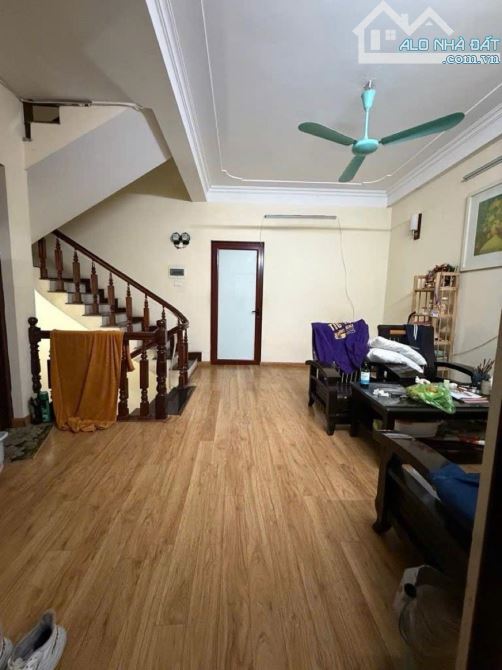 Bán nhà mặt Phố Vọng trung tâm quận HBT phố 2 chiều vỉ hè rộng kinh doanh văn phòng DT 100