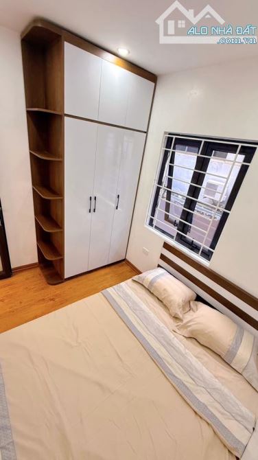 TẬP THỂ HOÀNG QUỐC VIỆT – TẦNG 2 – 32/50M² – 2PN – CỰC THOÁNG – 4.18 TỶ