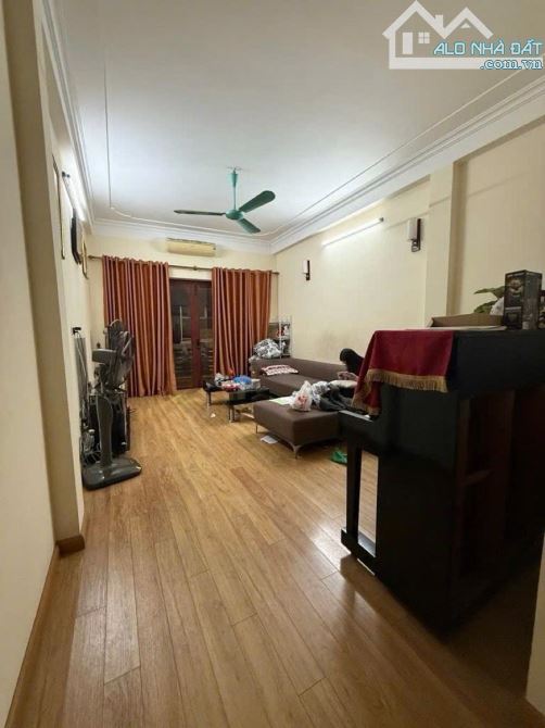 Bán nhà mặt Phố Vọng trung tâm quận HBT phố 2 chiều vỉ hè rộng kinh doanh văn phòng DT 100