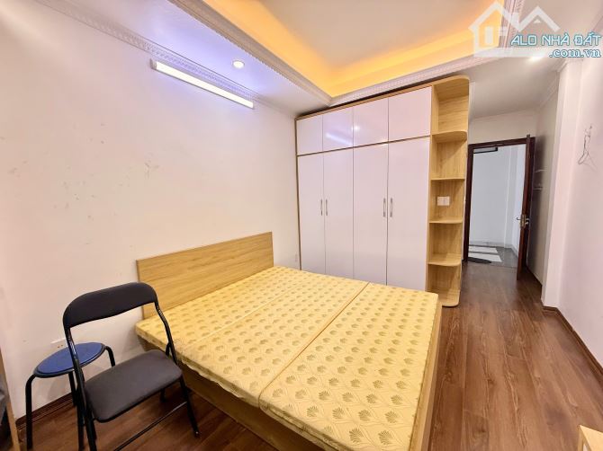 BÁN NHÀ BẠCH ĐẰNG - NHÀ MỚI Ở LUÔN- 30M2, 5 TẦNG, VÀI BƯỚC CHÂN RA OTO TRÁNH