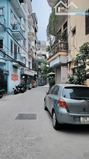 NHÀ ĐẸP NGÃ TƯ SỞ – GẦN Ô TÔ - 2 THOÁNG - SÁT PHỐ - FULL NỘI THẤT – CHỈ 8,6 TỶ