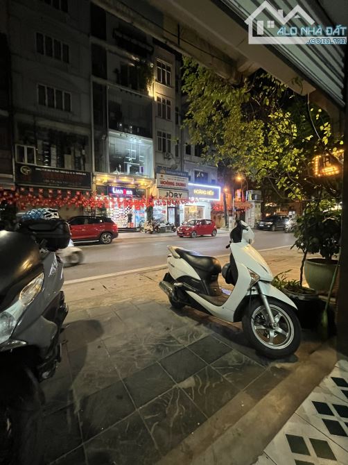 Cần bán nhà mặt phố Vọng - HBT - 100m2 - vỉa hè - kinh doanh - oto tránh - 36.9 tỷ