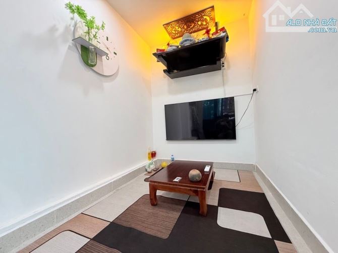 Nhà trung tâm hai bà trưng 6 tầng 3ngủ 4 vệ sinh 3.15 tỷ