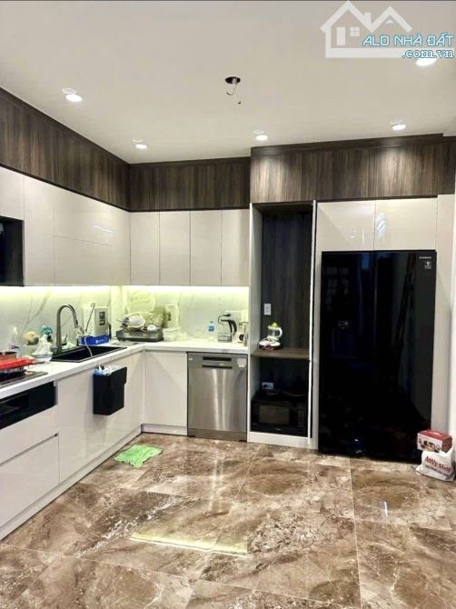 Cạnh Đại La- Sát oto, dân trí cao-48m- 10 tỷ 52