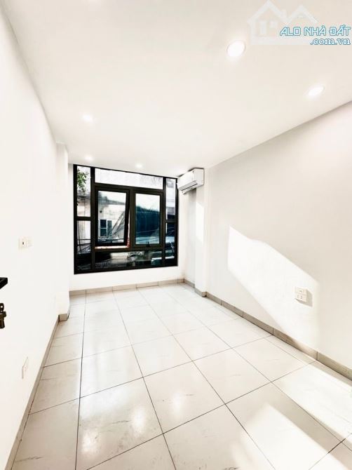 MẶT PHỐ BẠCH ĐẰNG - NHÀ MỚI NHỎ TIỀN - KINH DOANH TỐT, SỐNG TRUNG TÂM