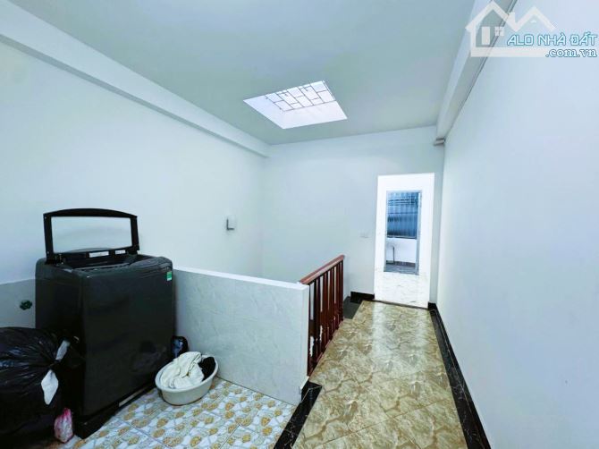 9.85 TỶ -45M²- 5 TẦNG –6 NGỦ–20M RA PHỐ-MINH KHAI–LẠC TRUNG-HBT