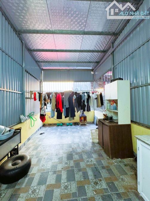 9.85 TỶ -45M²- 5 TẦNG –6 NGỦ–20M RA PHỐ-MINH KHAI–LẠC TRUNG-HBT