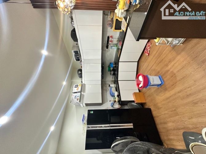 PHÂN LÔ THANH NHÀN LÔ GÓC 2 MẶT NGÕ KINH DOANH 35m2, 5 TẦNG, 13.x TỶ