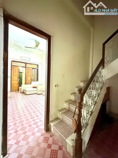 Bán nhà riêng phố Thái Hà - DT63m2. Nhà 4T, sổ đẹp nở hậu. G15 tỷ Ô tô 30m - Trung tâm Q