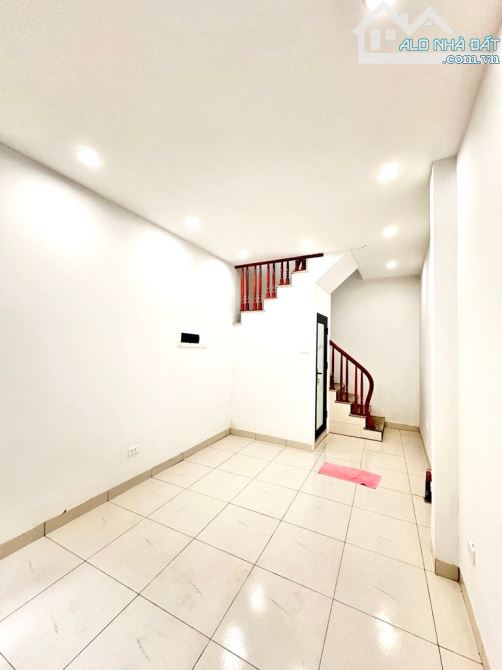 MẶT PHỐ BẠCH ĐẰNG - NHÀ MỚI NHỎ TIỀN - KINH DOANH TỐT, SỐNG TRUNG TÂM