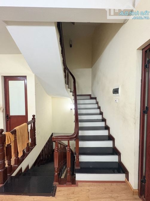 Cần bán nhà mặt phố Vọng - HBT - 100m2 - vỉa hè - kinh doanh - oto tránh - 36.9 tỷ