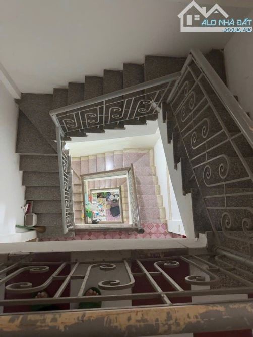 Bán nhà riêng phố Thái Hà - DT63m2. Nhà 4T, sổ đẹp nở hậu. G15 tỷ Ô tô 30m - Trung tâm Q