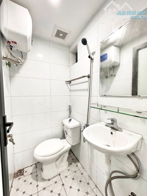 MẶT PHỐ BẠCH ĐẰNG - NHÀ MỚI NHỎ TIỀN - KINH DOANH TỐT, SỐNG TRUNG TÂM