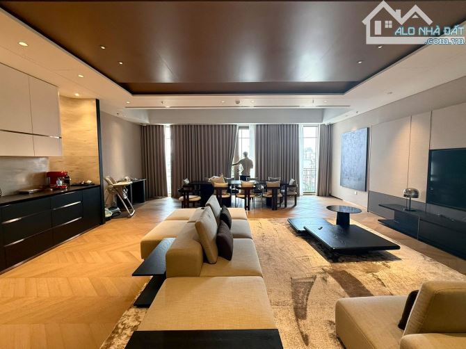 BÁN TOÀ CHDV MẶT PHỐ HUẾ 300m2 - 10T - MT 9m - 700 TỶ - HẦM - HOÀN CÔNG - KINH DOANH ĐỈNH