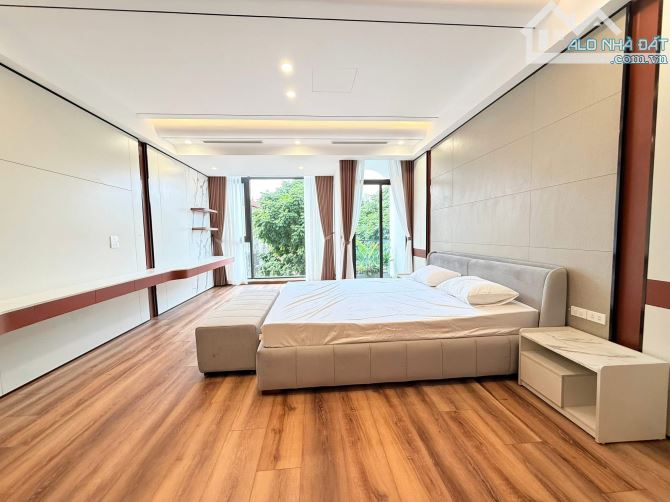 Quá Ngon! 15 Tỷ Hơn - Bán Nhà Phú Thượng ,Tây Hồ -65m2 -6 Tầng-Thang Máy -Gần Phố - Ôtô