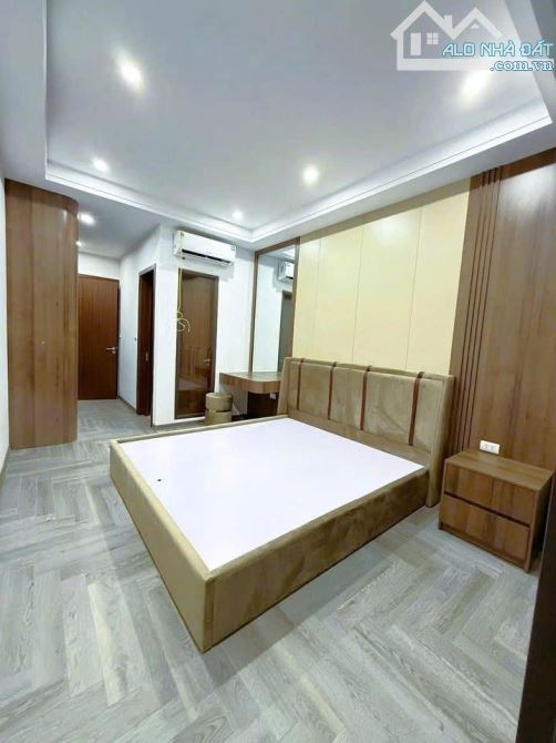 NHÀ MỚI TRẦN KHÁT CHÂN – TRUNG TÂM HAI BÀ TRƯNG | 6 TẦNG THANG MÁY – Ở SƯỚNG - CHỦ CẦN KHÁ