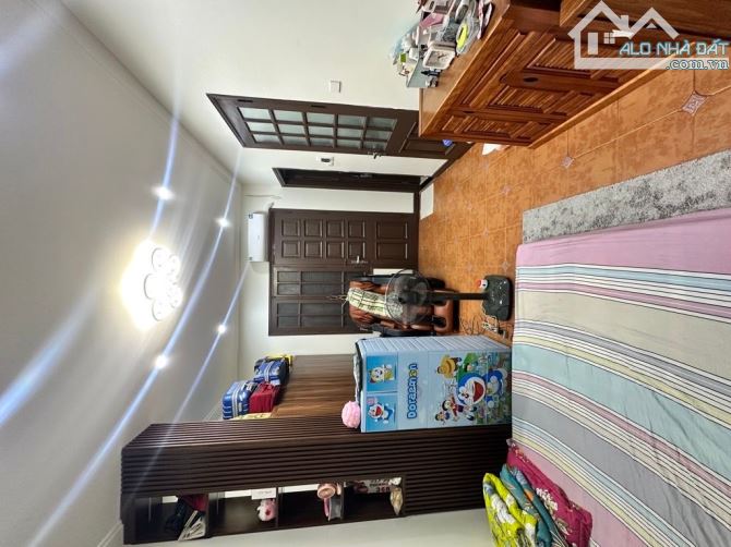 PHÂN LÔ THANH NHÀN LÔ GÓC 2 MẶT NGÕ KINH DOANH 35m2, 5 TẦNG, 13.x TỶ