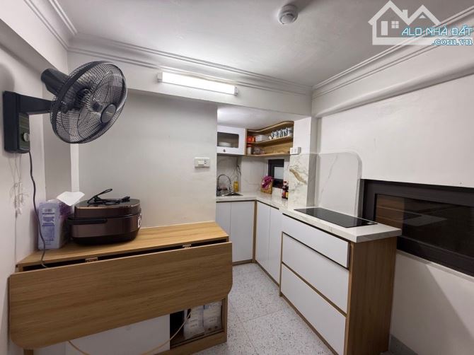 Nhà trung tâm hai bà trưng 6 tầng 3ngủ 4 vệ sinh 3.15 tỷ