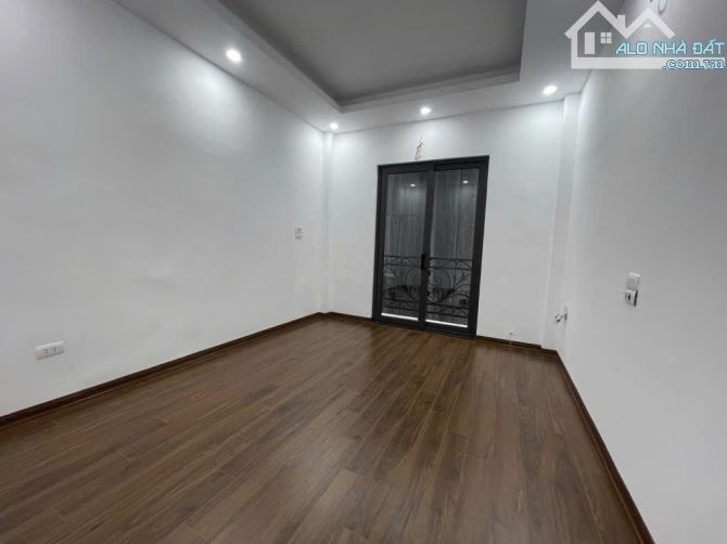 BÁN NHÀ THỌ AM LIÊN NINH MỚI KOONG 35M² 5 TẦNG GẦN SÁT Ô TÔ TIỆN ÍCH SẴN CHỈ 5.9 TỶ - 4
