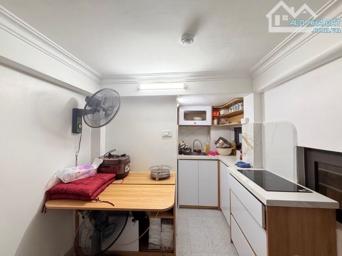 Nhà trung tâm hai bà trưng 6 tầng 3ngủ 4 vệ sinh 3.15 tỷ