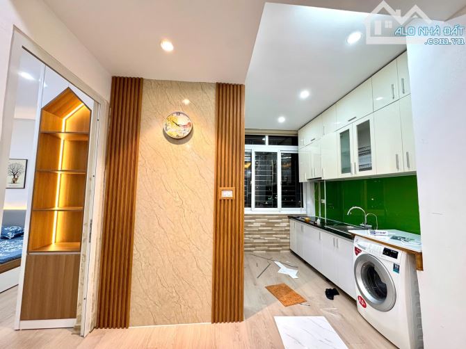 NAM TRUNG YÊN – SÁT KEANGNAM – LÔ GÓC – TẦNG TRUNG – 2 NGỦ – 4.95 TỶ