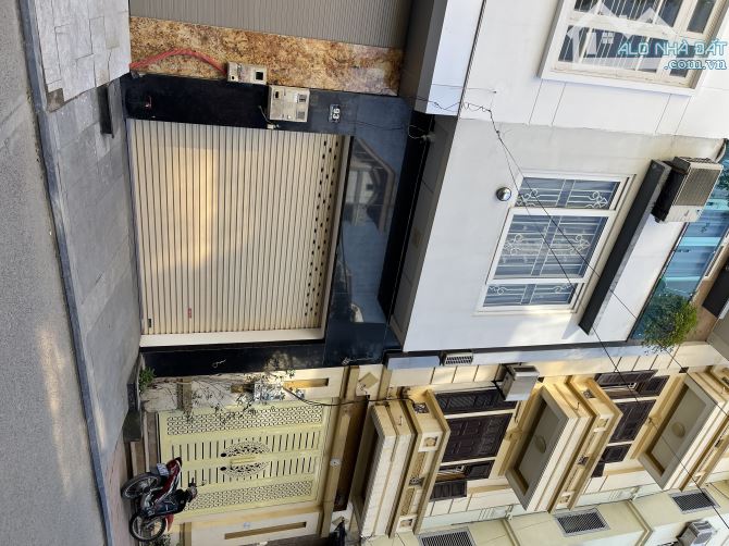 BÁN GẤP NHÀ LẠC LONG QUÂN TÂY HỒ PHÂN LÔ OTO DT45m2*5T DÂN XÂY Ở. Chỉ 13 TỶ