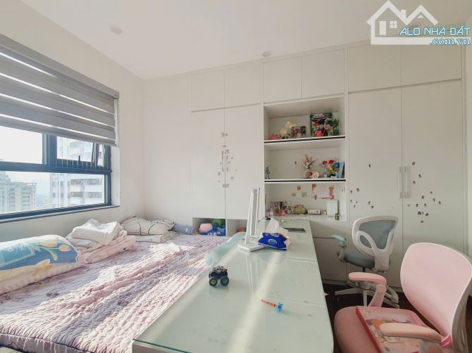 Bán căn hộ cao cấp K35 Tân Mai, 96m2, 3 ngủ, Lô Góc, Full nội thất, giá 9.8 tỷ.