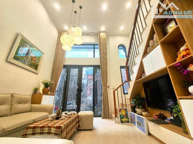 NHỈNH 3 TỶ - NHÀ ÂU CƠ - 52M2 - KIẾN TRÚC SƯ THIẾT KẾ - 10M Ô TÔ TRÁNH - GẦN CHỢ - Ở NGAY