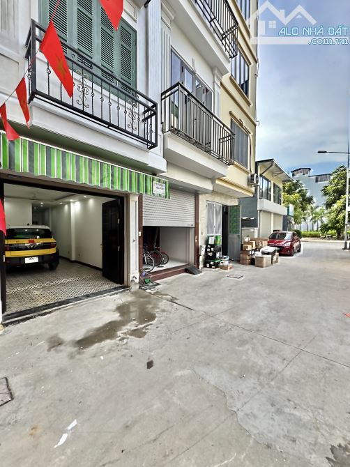 NHÀ ĐẸP LONG BIÊN Ô TÔ TRÁNH - 7 TẦNG THANG MÁY - 12 TỶ